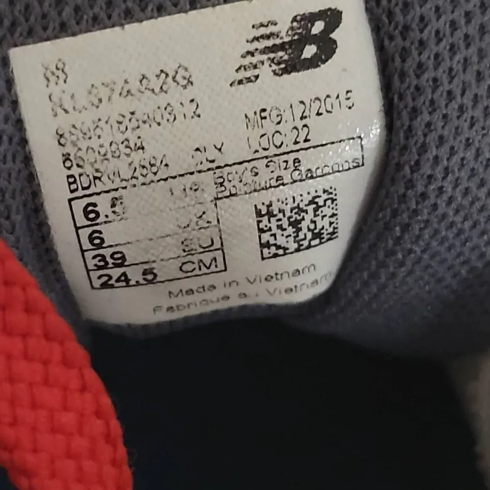 New Balance 574 Classics Paint Chip Red Blue Black Boys Youth Sneakers 6.5/39